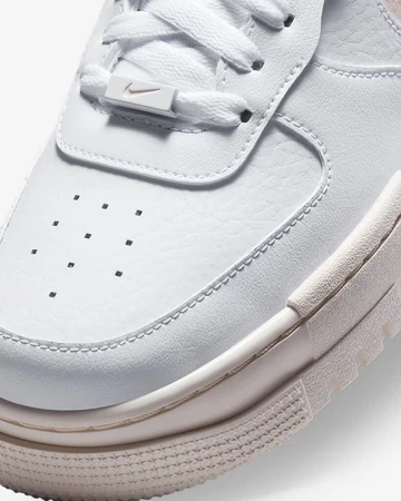 Nike Air Force 1 Pixel Arctic Orange