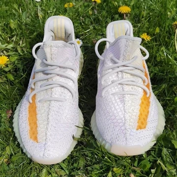 Yeezy 350 V2 Light