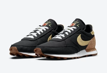 Nike Daybreak Type Pomegranate