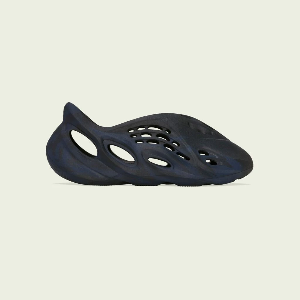 Yeezy Foam Runner Mineral Blue | Dead Stock