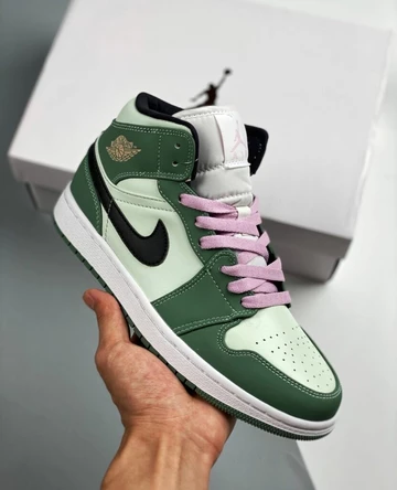 Jordan 1 Mid SE Dutch Green