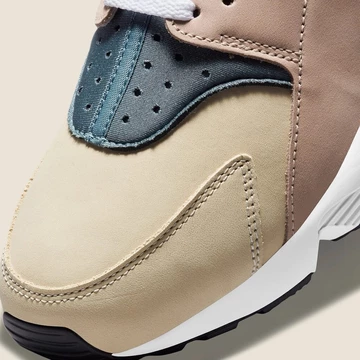 Nike Air Huarache Escape