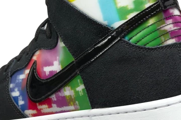 Nike SB Dunk High TV Signal