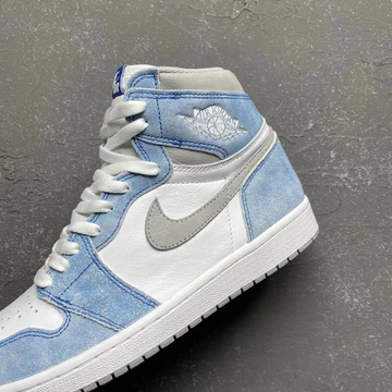 Air Jordan 1 Hyper Royal High - weitere Bilder
