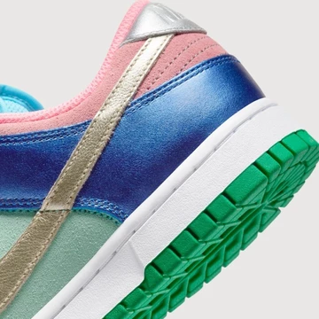 Nike Dunk Low Sunset Pulse