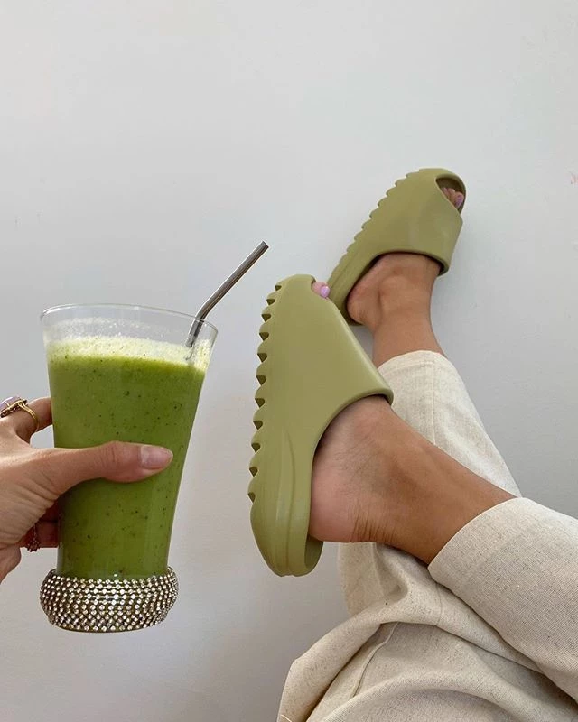 Adidas Yeezy Slide “Resin”