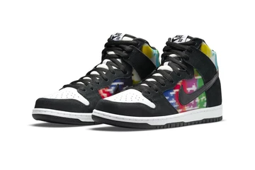 Nike SB Dunk High TV Signal