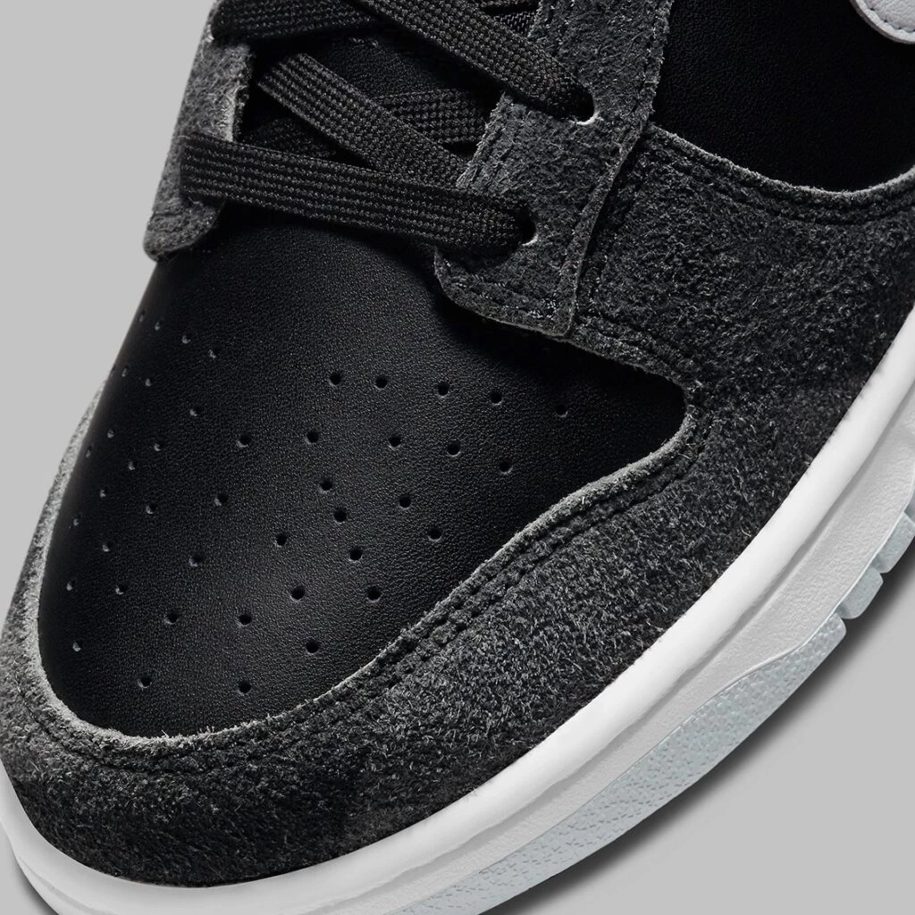 Nike Dunk Low Zebra Animal Pack DH7913-001 | Dead Stock
