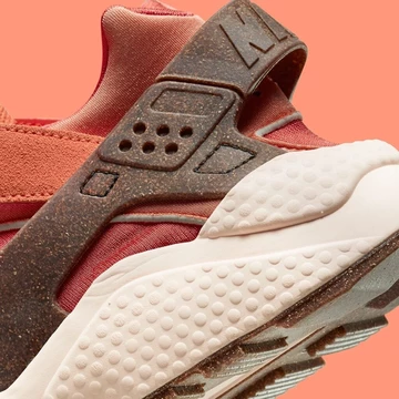 Nike Air Huarache Turf Orange