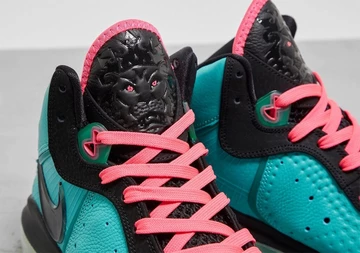 LeBron 8 South Beach Lion