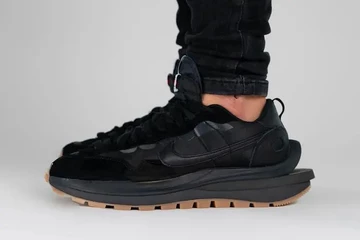 Nike Sacai VaporWaffle Black Gum