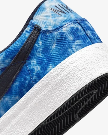 Nike Blazer Low Acid Wash