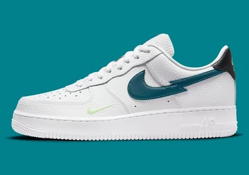 Air Force 1 Low Lightning Swoosh