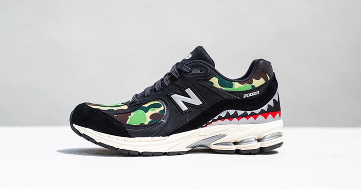 bape-x-new-balance-2002r-black
