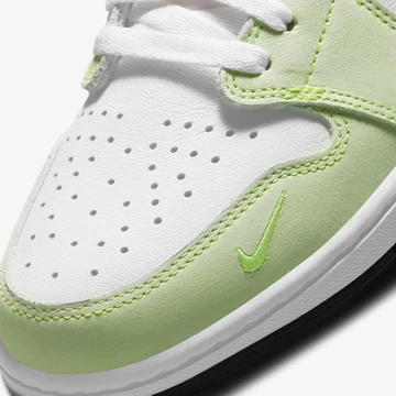 Jordan 1 Low OG Ghost Green