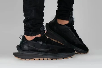 Nike Sacai VaporWaffle Black Gum