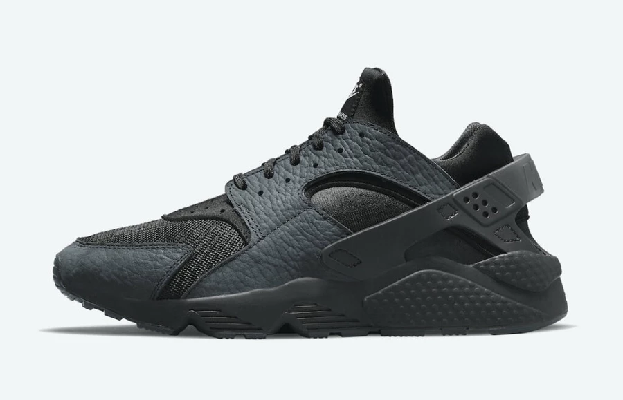 Nike Air Huarache All Black DJ6890-001 Dead Stock