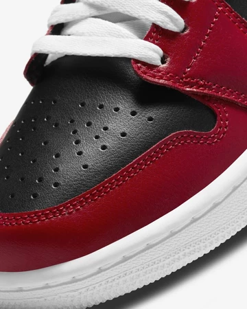 Jordan 1 Low Chicago Flip