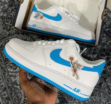 Space Jam Air Force 1 - first pictures