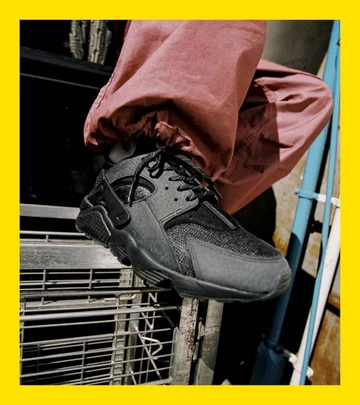 Nike Air Huarache All Black