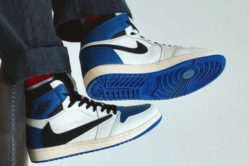 Jordan 1 High Travis Scott x Fragment Military Blue