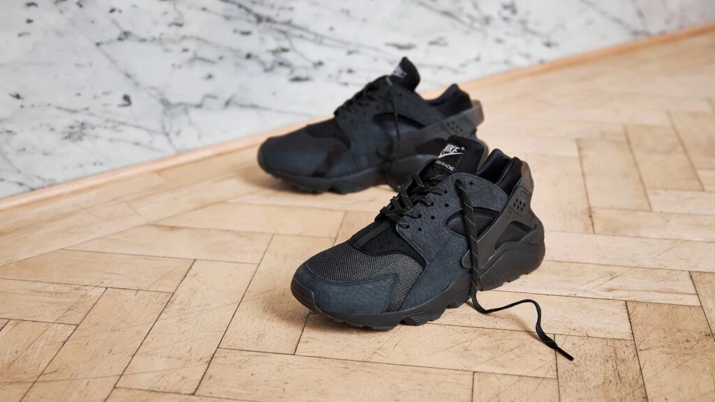 Nike Air Huarache All Black DJ6890 001 Dead Stock