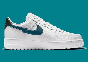 Air Force 1 Low Lightning Swoosh