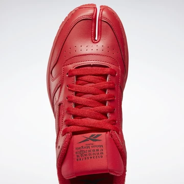 Maison Margiela x Rebook Classic Leather Tabi Vector Red