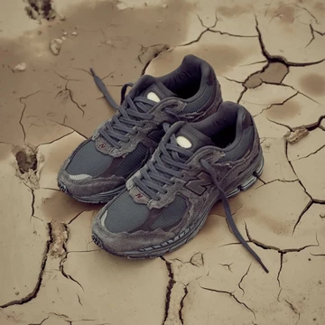 New Balance 2002 Protection Pack