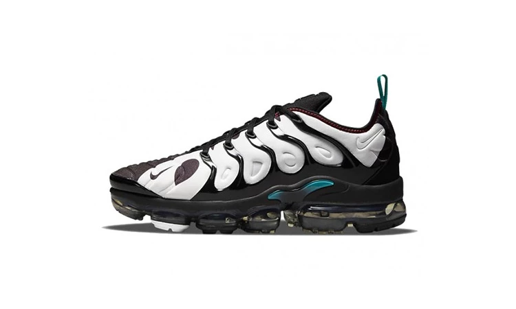 Air vapormax plus black white on sale