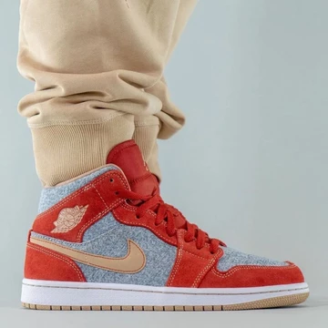 Jordan 1 Mid Denim: Der Levi’s Lookalike
