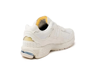 New Balance 2002 Protection Pack