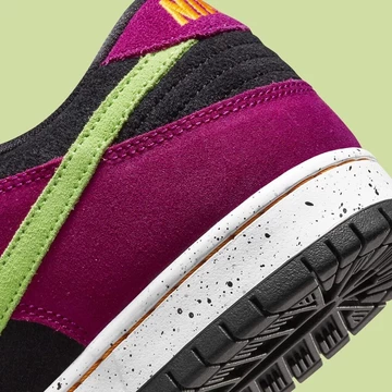 Nike SB Dunk Low ACG Red Plum
