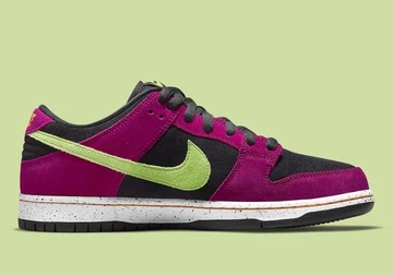 Nike SB Dunk Low ACG Red Plum