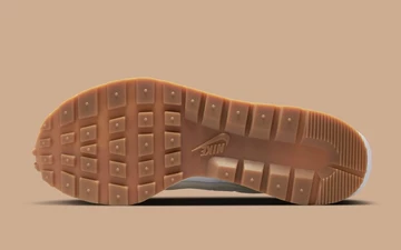 Nike Sacai VaporWaffle Sail