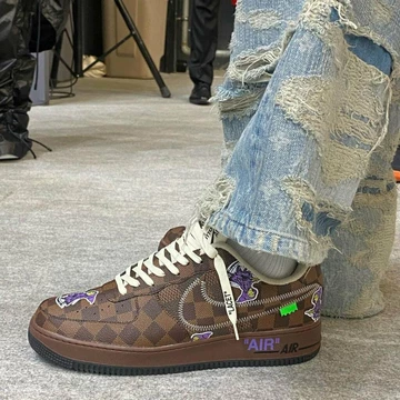 Louis Vuitton Nike Air Force 1: Virgil’s SS22 Show lässt Beine weich werden