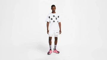 Off White x Nike Apparel