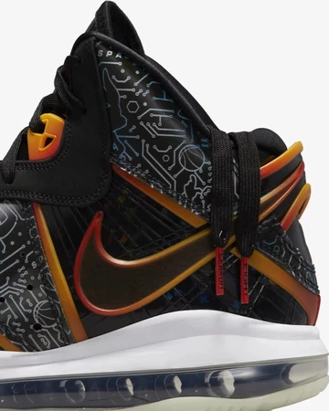 LeBron 8 x Space Jam A New Legacy