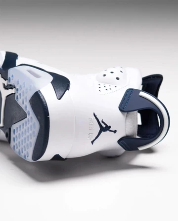 Jordan 6 Midnight Navy