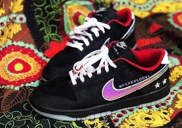 LPL x Nike Dunk League of Legends