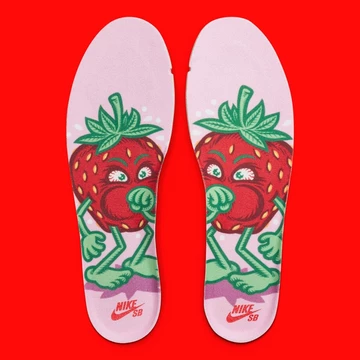 Nike SB Dunk High Strawberry Cough