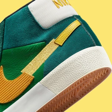 Nike SB Blazer Mid Mosaic Green