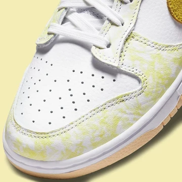 Nike Dunk Low Yellow Strike