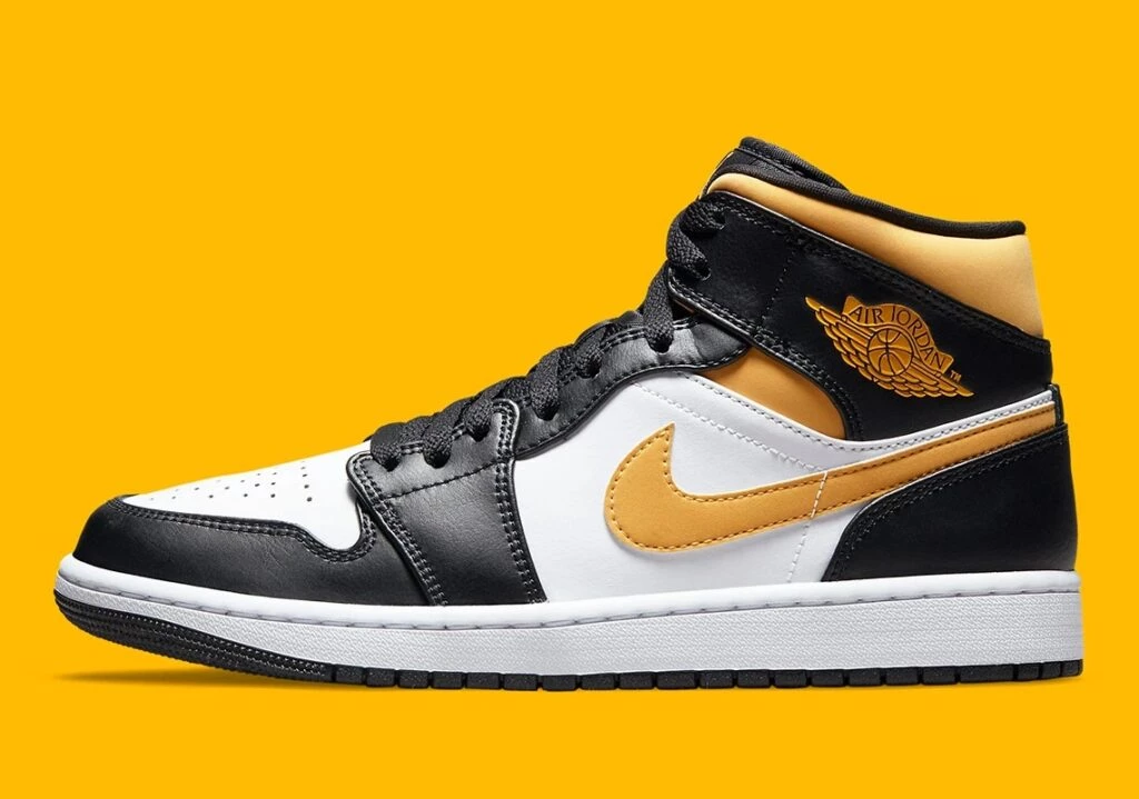 Air Jordan online 1 Mid Black University gold