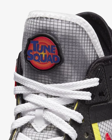 Space Jam LeBron 18 Sylvester x Tweety