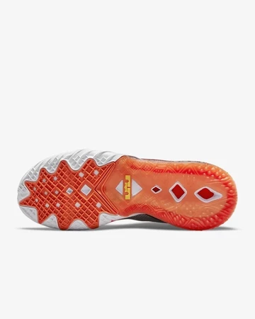 Space Jam LeBron 18 Sylvester x Tweety