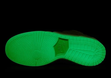 Nike SB Dunk Low Mummy Halloween