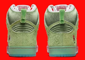 Dunk High Strawberry Cough - first look