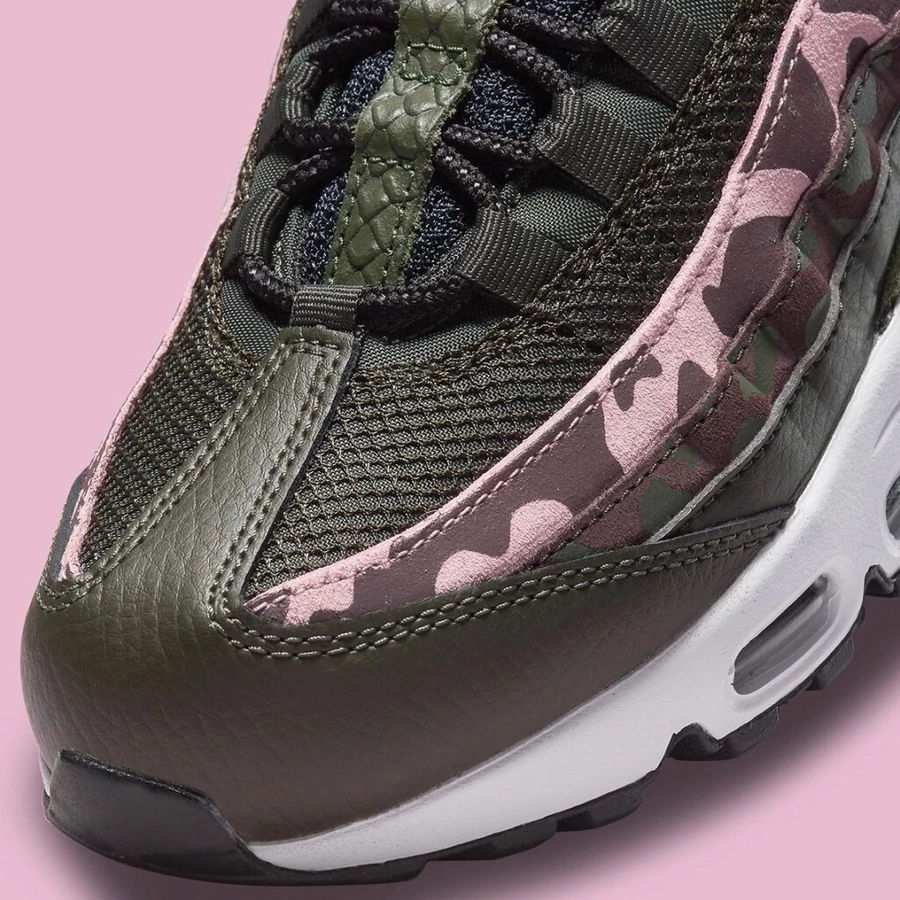 Air Max 95 Camo Olive Pink DN5462-200 Dead Stock