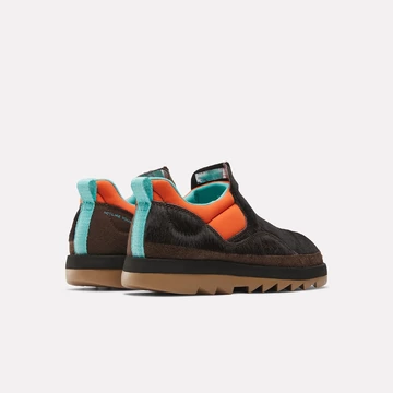 Cam Hicks x Reebok Beatnik Paar seitlich